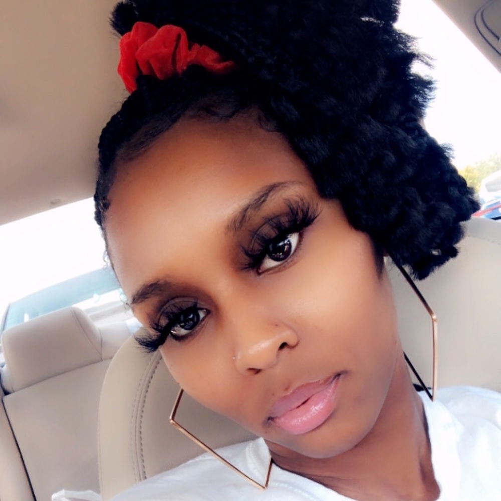 Meet your Posher, Anchevia